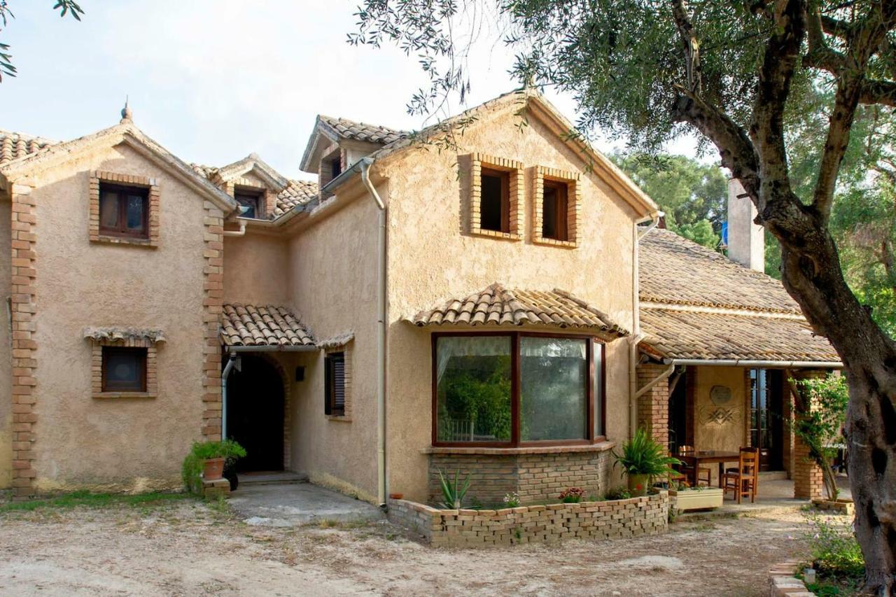 Villa Brigadoon Corfu Agios Ioannis Peristeron  Exterior photo